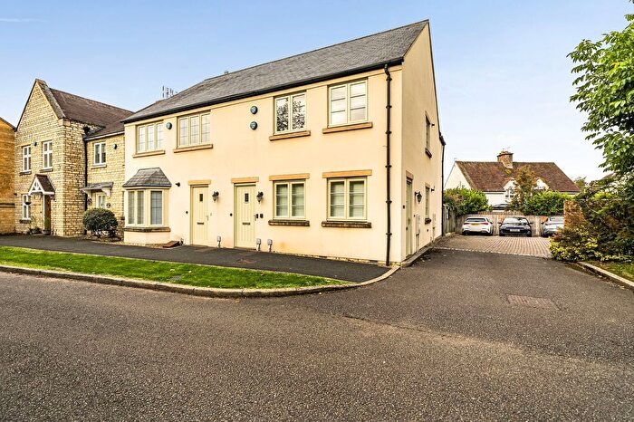 1 Bedroom Flat To Rent In Gordon Close, Broadway, WR12