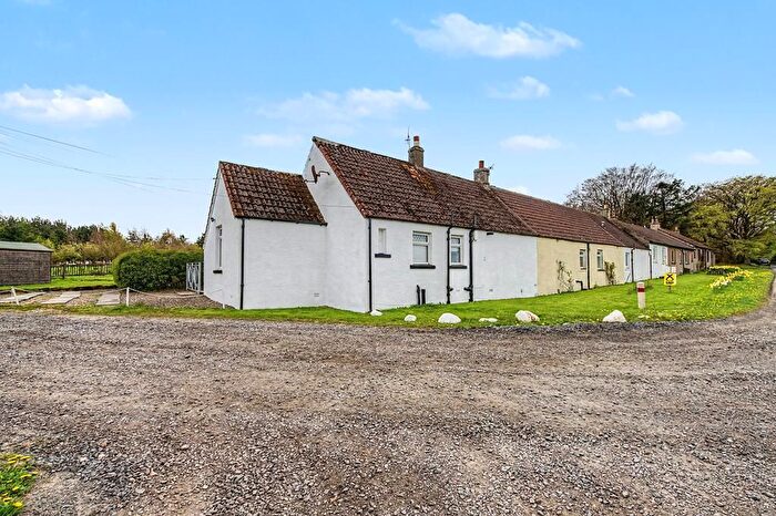 2 Bedroom Cottage For Sale In Brewsterwells, St. Andrews, KY16