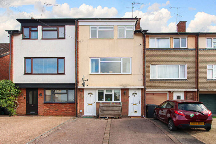 1 Bedroom Maisonette For Sale In Ebberns Road, Hemel Hempstead, Hertfordshire, HP3