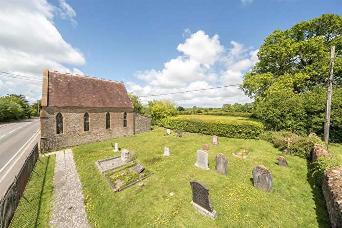 Detached House For Sale In Longburton, Sherborne, Dorset, DT9