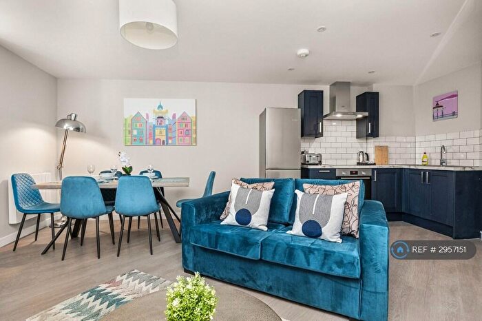 2 Bedroom Flat To Rent In Richmond Place, Brighton, BN2