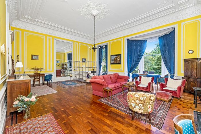 1 Bedroom Flat For Sale In / Grosvenor Crescent, West End, Edinburgh, EH12