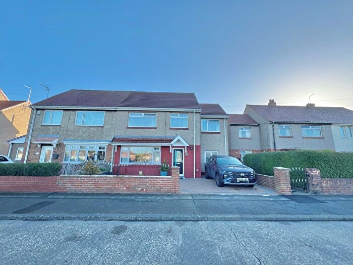 4 Bedroom Semi-Detached House For Sale In Evesham Road, Seaham, County Durham, SR7