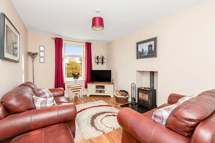 3 Bedroom Flat For Sale In John Street, Penicuik, EH26