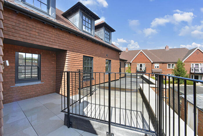 1 Bedroom Apartment To Rent In High Street, Cranleigh, GU6