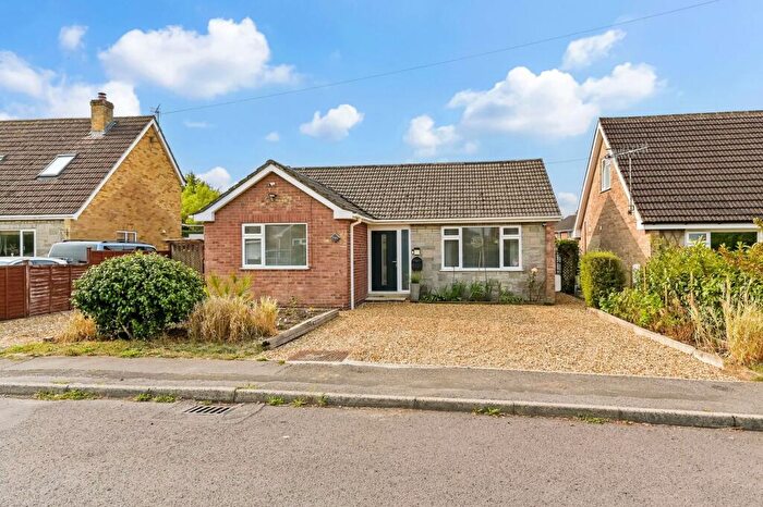 3 Bedroom Bungalow For Sale In Woodfalls, Salisbury, SP5