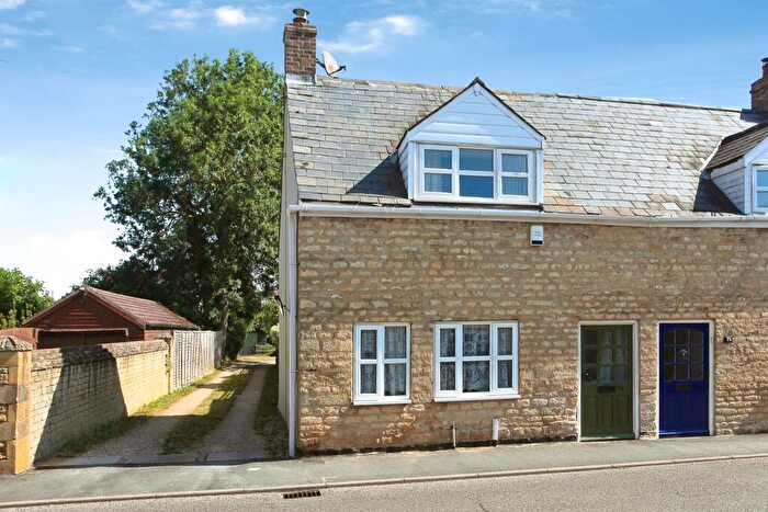 2 Bedroom End Of Terrace House For Sale In Bridge Street, Deeping St. James, Peterborough, PE6