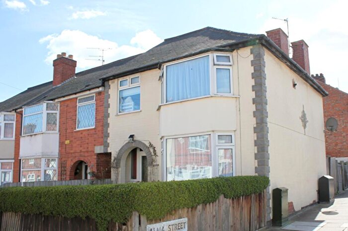 3 Bedroom Semi-Detached House For Sale In Beatrice Road, Leicester, LE3
