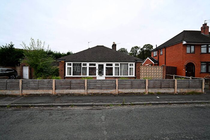3 Bedroom Bungalow For Sale In Ashbourne Road, Warrington, WA5