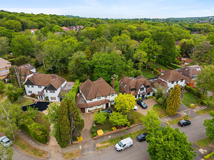 6 Bedroom Detached House For Sale In The Broadwalk, Northwood, Hillingdon, HA6