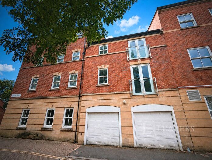4 Bedroom Terraced House For Sale In George Street, Derby, Derbyshire, DE1