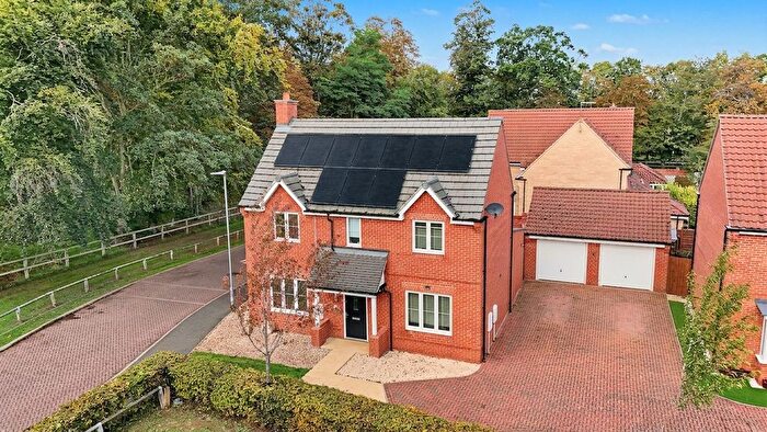 4 Bedroom Detached House For Sale In Larnach Drive, Kentford, CB8