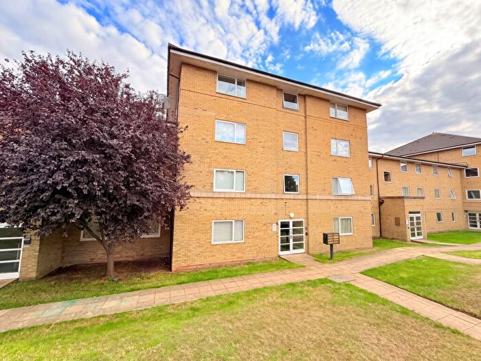 2 Bedroom Apartment For Sale In Kingfisher Heights, Hogg Lane, Grays, RM17