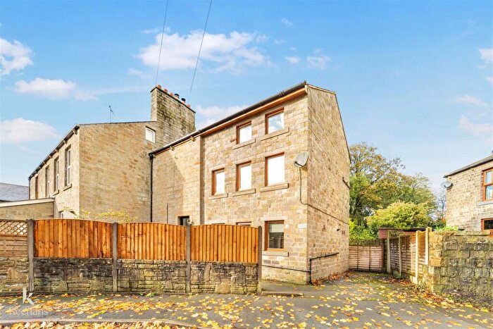 4 Bedroom Semi-Detached House For Sale In Dean Lane, Rossendale, BB4