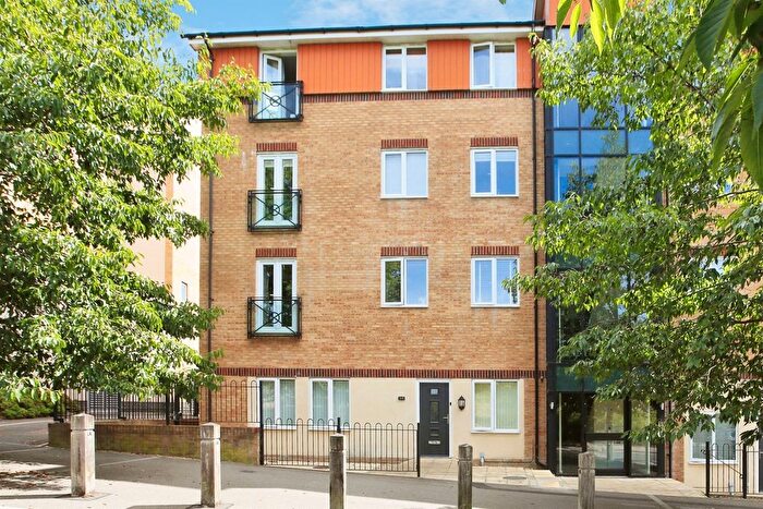3 Bedroom Flat For Sale In Braymere Road, Hampton Centre, Peterborough, PE7