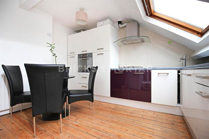 3 Bedroom Apartment To Rent In (£pppw) Westgate Road, City Centre, NE4