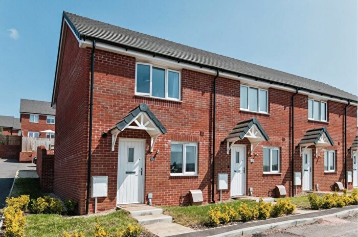2 Bedroom End Of Terrace House For Sale In Covert Close, Axminster, EX13