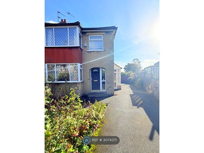 3 Bedroom Semi-Detached House To Rent In Harrogate Road, Bradford, BD2
