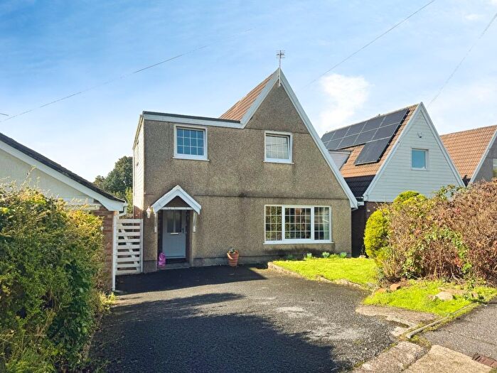 4 Bedroom Detached House For Sale In Yr Aran, Dunvant, Swansea, West Glamorgan, SA2