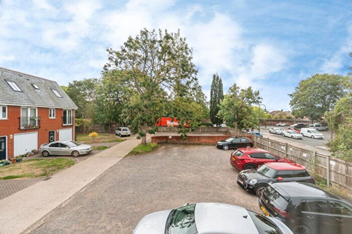 1 Bedroom Flat For Sale In Rumbridge Street, Totton, Southampton, Hampshire, SO40