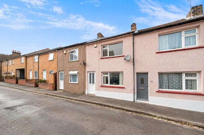 2 Bedroom Terraced House To Rent In Elliott Street, Gravesend, Kent, DA12