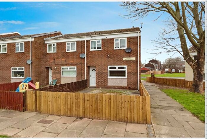 3 Bedroom End Of Terrace House For Sale In Enderby Gardens, Hemlington, Middlesbrough, TS8