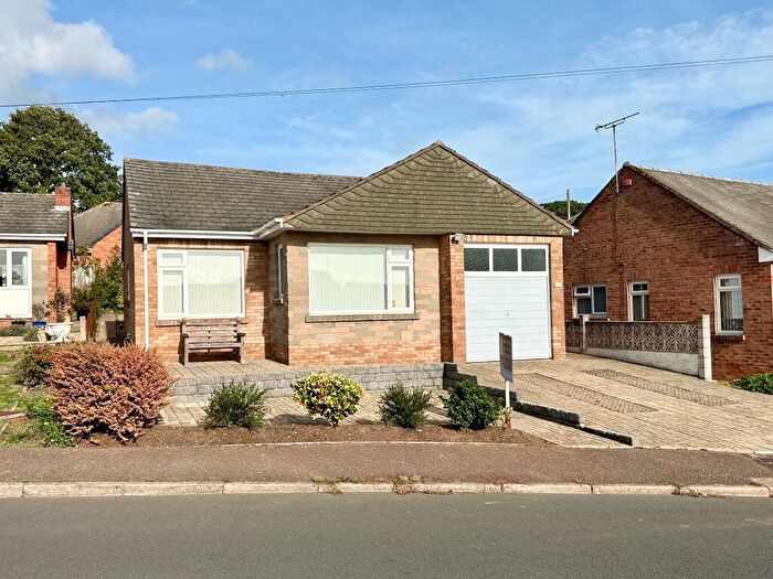 2 Bedroom Detached Bungalow For Sale In Parkside Drive, Exmouth, EX8
