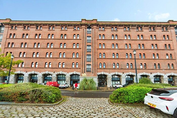 2 Bedroom Flat For Sale In Waterloo Road, Liverpool, Merseyside, L3