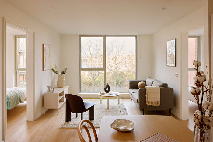 3 Bedroom Flat To Rent In The Meander, Fyfe Lane, Bonnington, Edinburgh, City Of Edinburgh, EH6