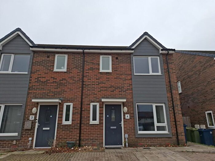 3 Bedroom Semi-Detached House To Rent In Whitehaven Close, Houghton-le-spring, Sunderland, DH4