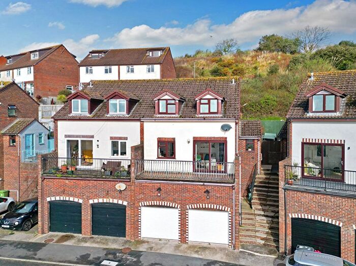 3 Bedroom Semi-Detached House For Sale In Upper Longlands, Dawlish, EX7