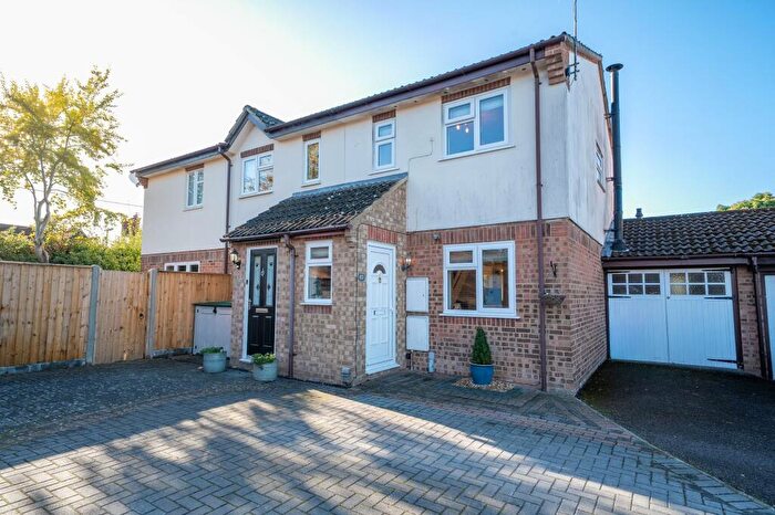 2 Bedroom Semi-Detached House For Sale In Millstream Close, Andover, SP10