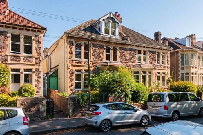 5 Bedroom Semi-Detached House For Sale In Maurice Road, Bristol, BS6