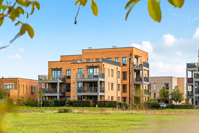2 Bedroom Flat For Sale In Renard Way, Cambridge, CB2