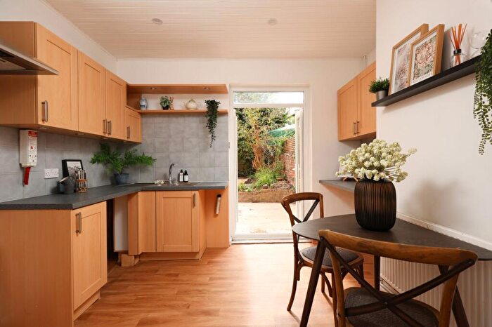 4 Bedroom Terraced House For Sale In Raglan Road, Bristol, BS7