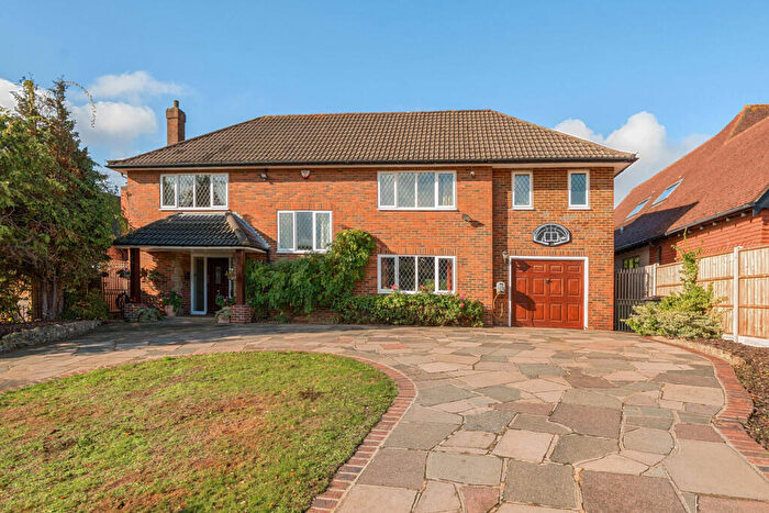 4 Bedroom Detached House For Sale In Westbury Road, Bromley, BR1
