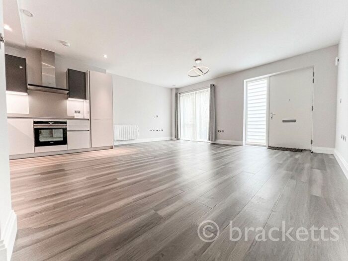 2 Bedroom Property To Rent In Linden Close, Tunbridge Wells, TN4