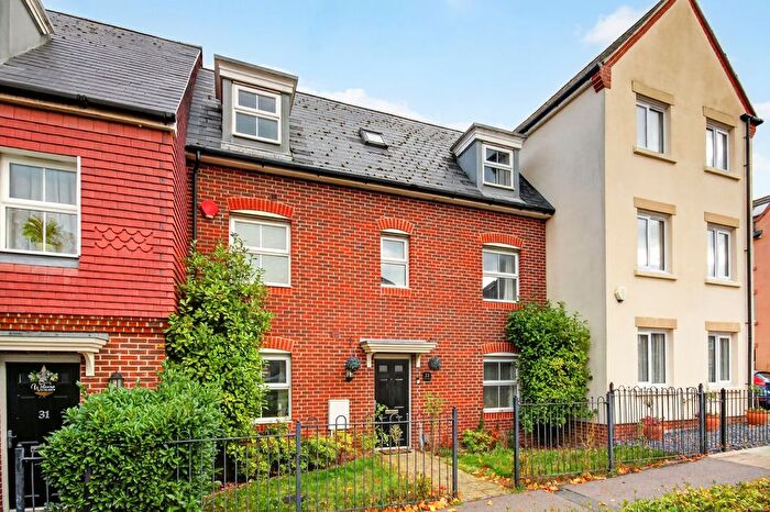 4 Bedroom Terraced House For Sale In Osprey Avenue, Bracknell, RG12