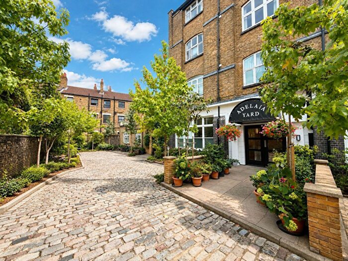 2 Bedroom Flat For Sale In Adelina Grove, E1