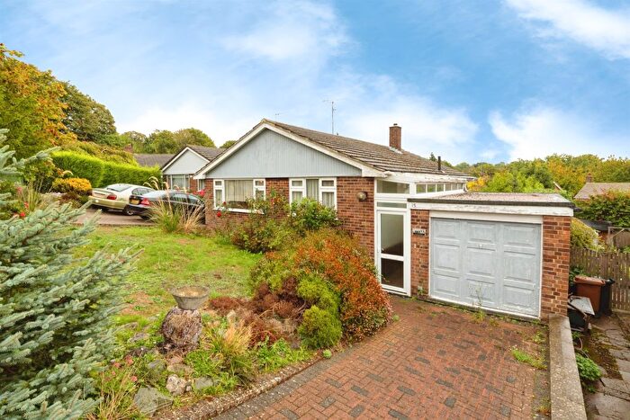 2 Bedroom Detached Bungalow For Sale In Kendal Park, Tunbridge Wells, TN4