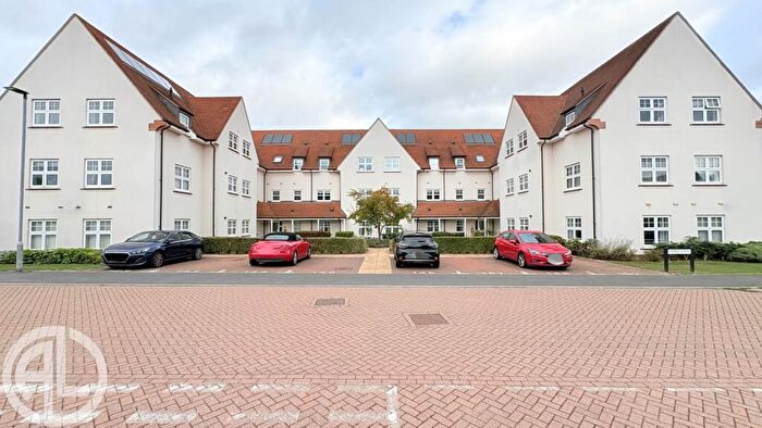 2 Bedroom Apartment For Sale In George Court, Letchworth Garden City, SG6