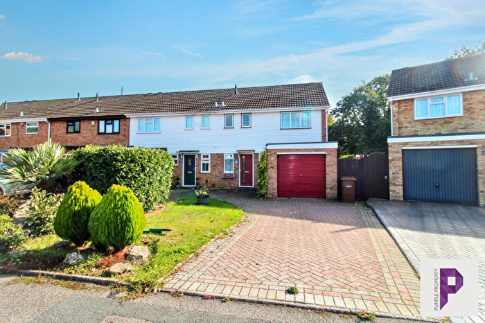 3 Bedroom End Of Terrace House For Sale In Chart Place, Gillingham, ME8
