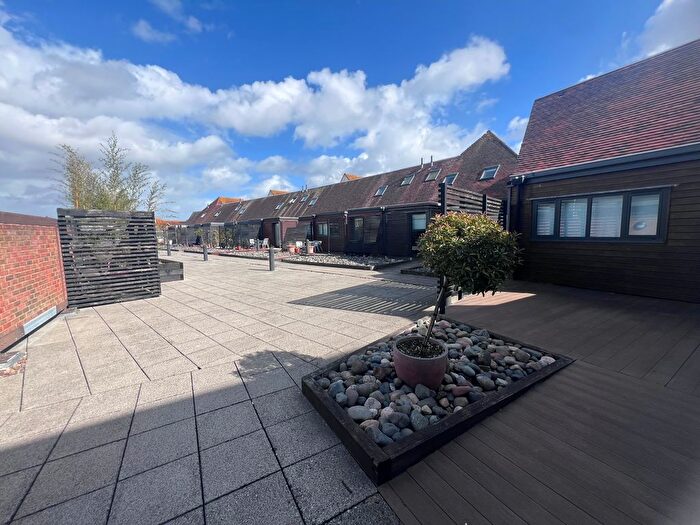 2 Bedroom Flat To Rent In Whitefriars Street, Canterbury, CT1