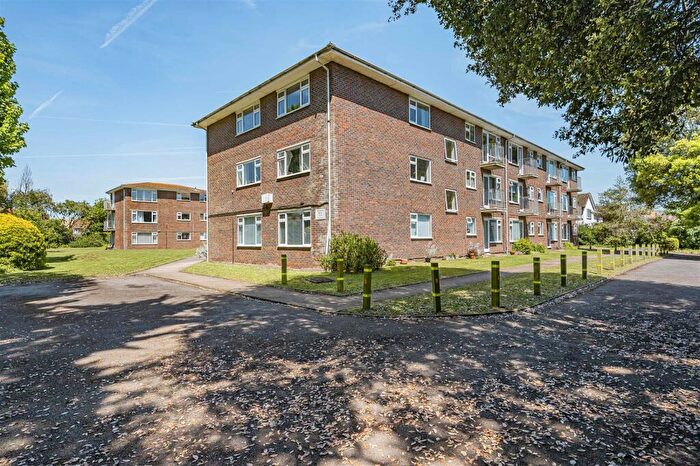 2 Bedroom Flat For Sale In Belgrave Road, Seaford, BN25