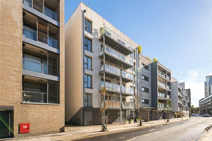 1 Bedroom Flat For Sale In Bow Common Lane, Bow, London, E3