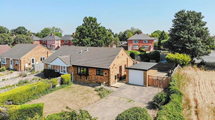 2 Bedroom Semi-Detached Bungalow For Sale In Park Hill, Kirton Lindsey, DN21