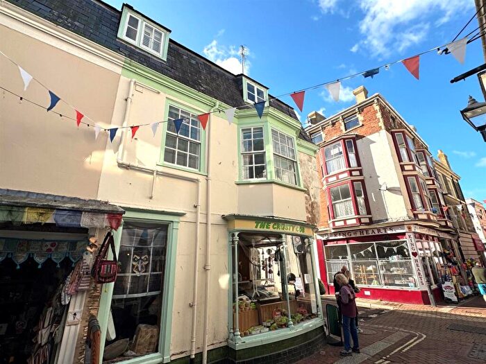 3 Bedroom Flat For Sale In St. Alban Street, Weymouth, DT4