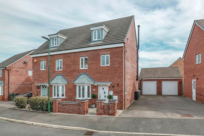 4 Bedroom Semi-Detached House For Sale In Berry Maud Lane, Shirley, B90