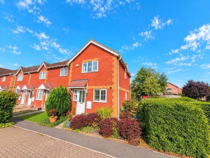 3 Bedroom End Of Terrace House For Sale In Marina Close, Devizes, SN10