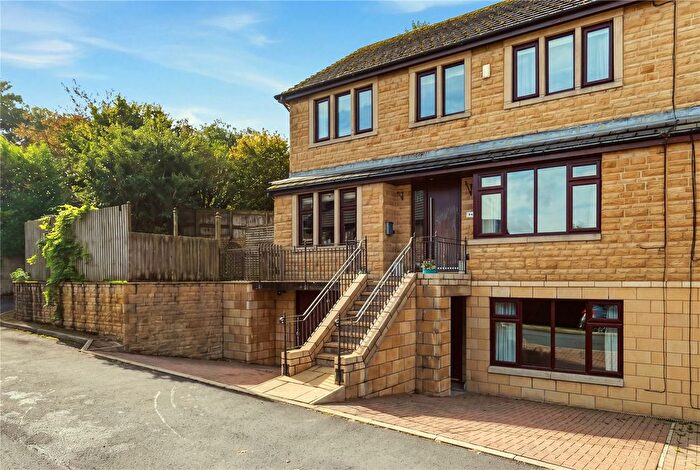 4 Bedroom Semi-Detached House For Sale In White Lee Avenue, Trawden, Colne, Lancashire, BB8